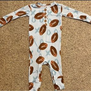 Posh Peanut Football Henley Romper Sz: 6-9